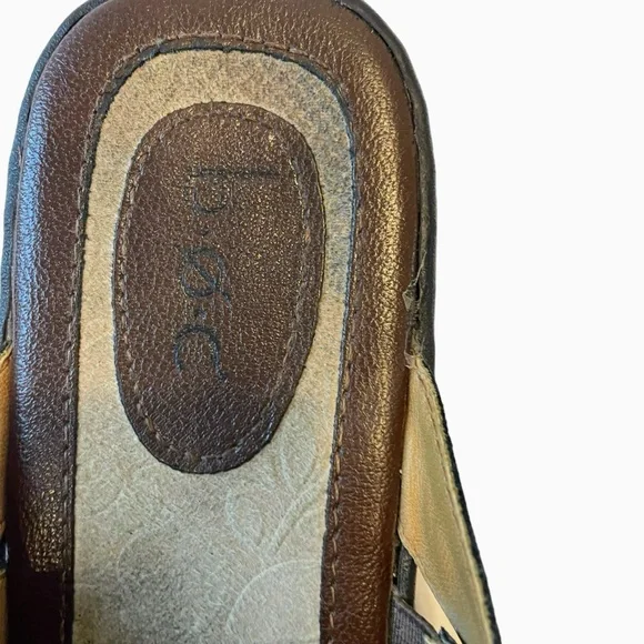 Woman's BOC Reagan Low Heel Thong Sandal Brown Leather with Black Sole Size 8 - Picture 4 of 13